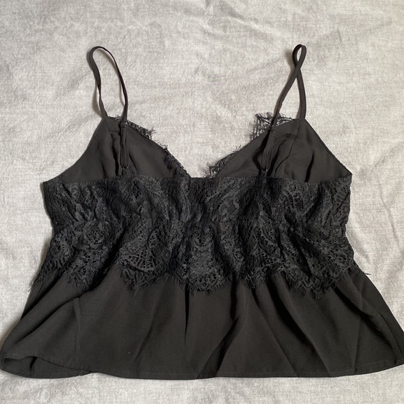 Dynamite lacey tank top. Size L - Picture 3 of 3